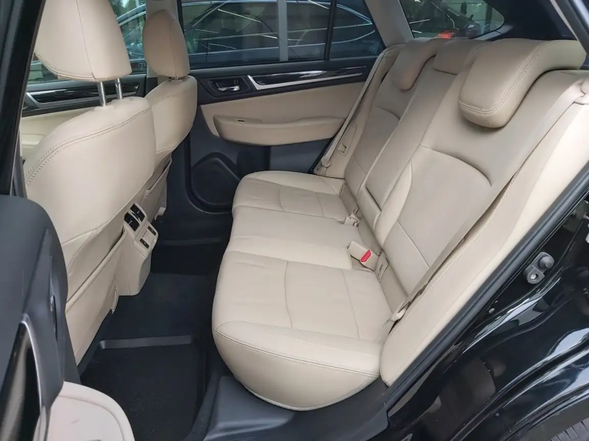 SUBARU OUTBACK