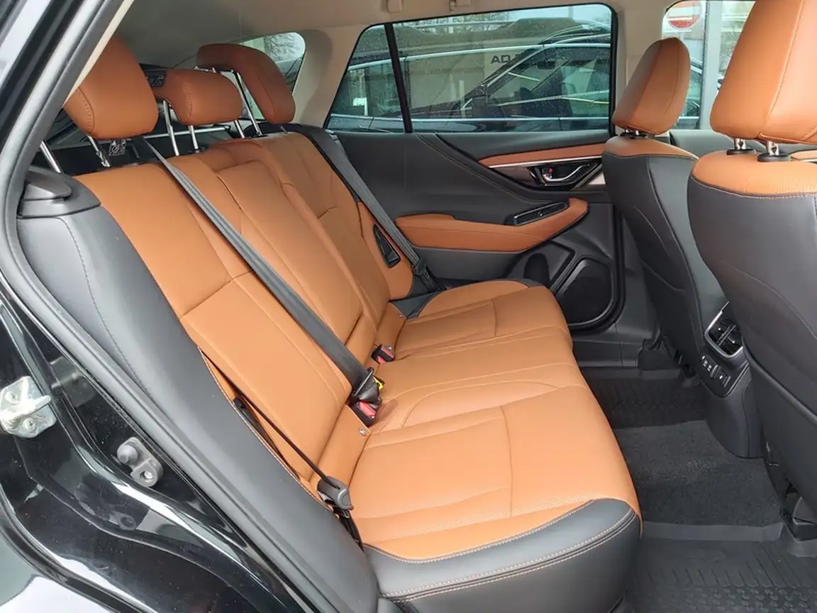 SUBARU OUTBACK