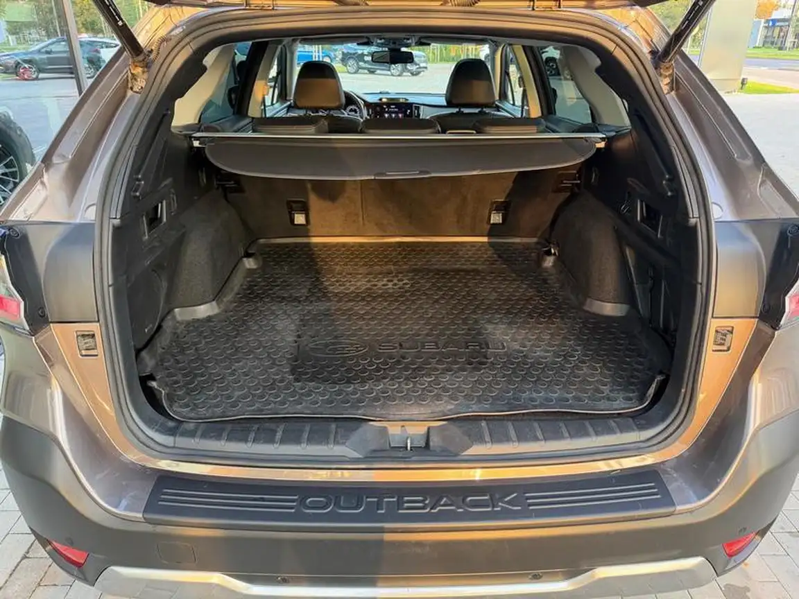 SUBARU OUTBACK
