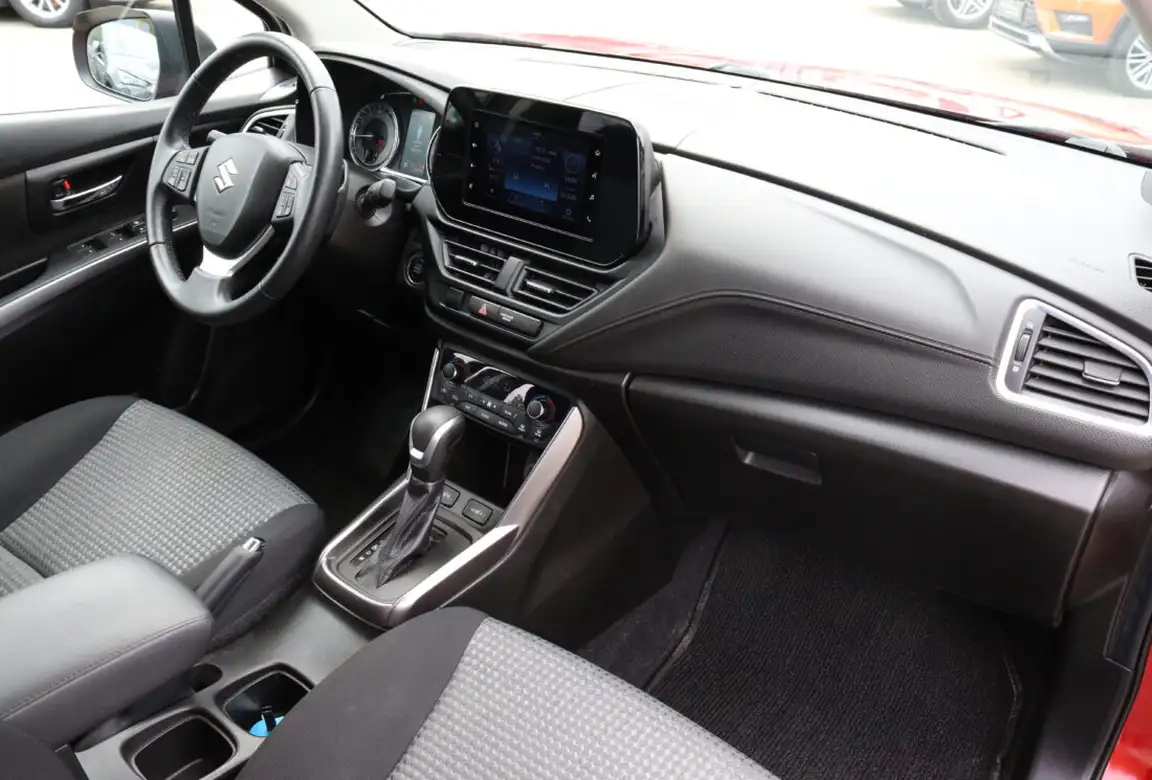 SUZUKI SX4 S-CROSS