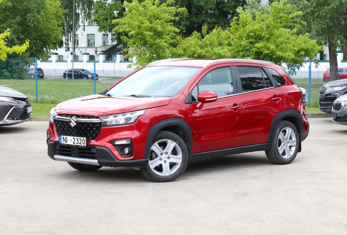 SUZUKI SX4 S-CROSS