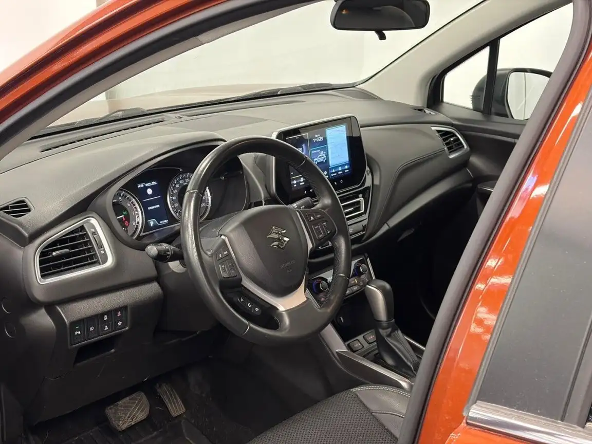 SUZUKI SX4 S-CROSS