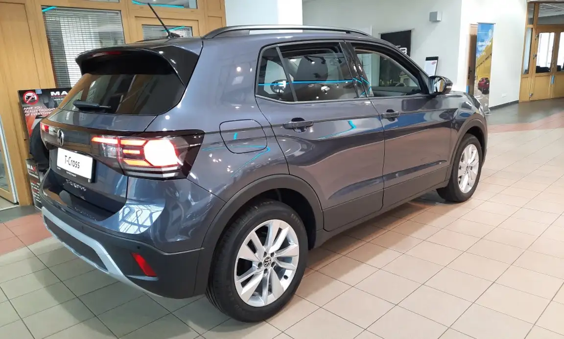 VOLKSWAGEN T-CROSS