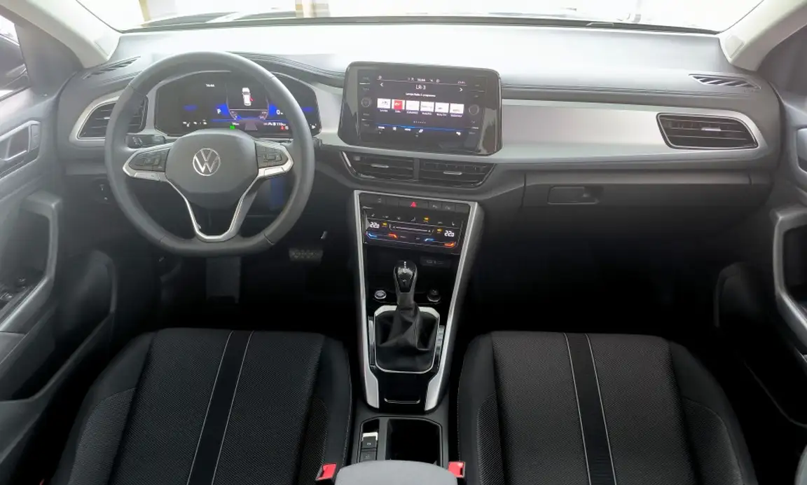VOLKSWAGEN T-ROC