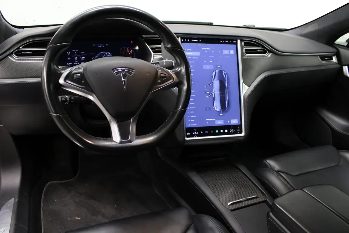 TESLA MODEL S