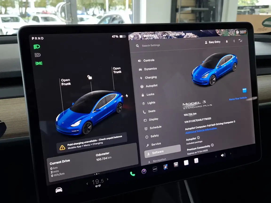 TESLA MODEL X