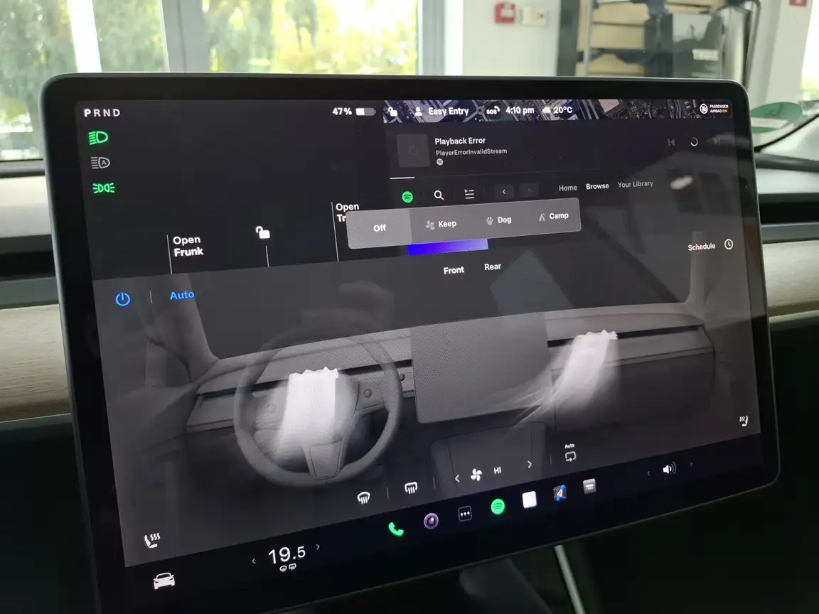 TESLA MODEL X