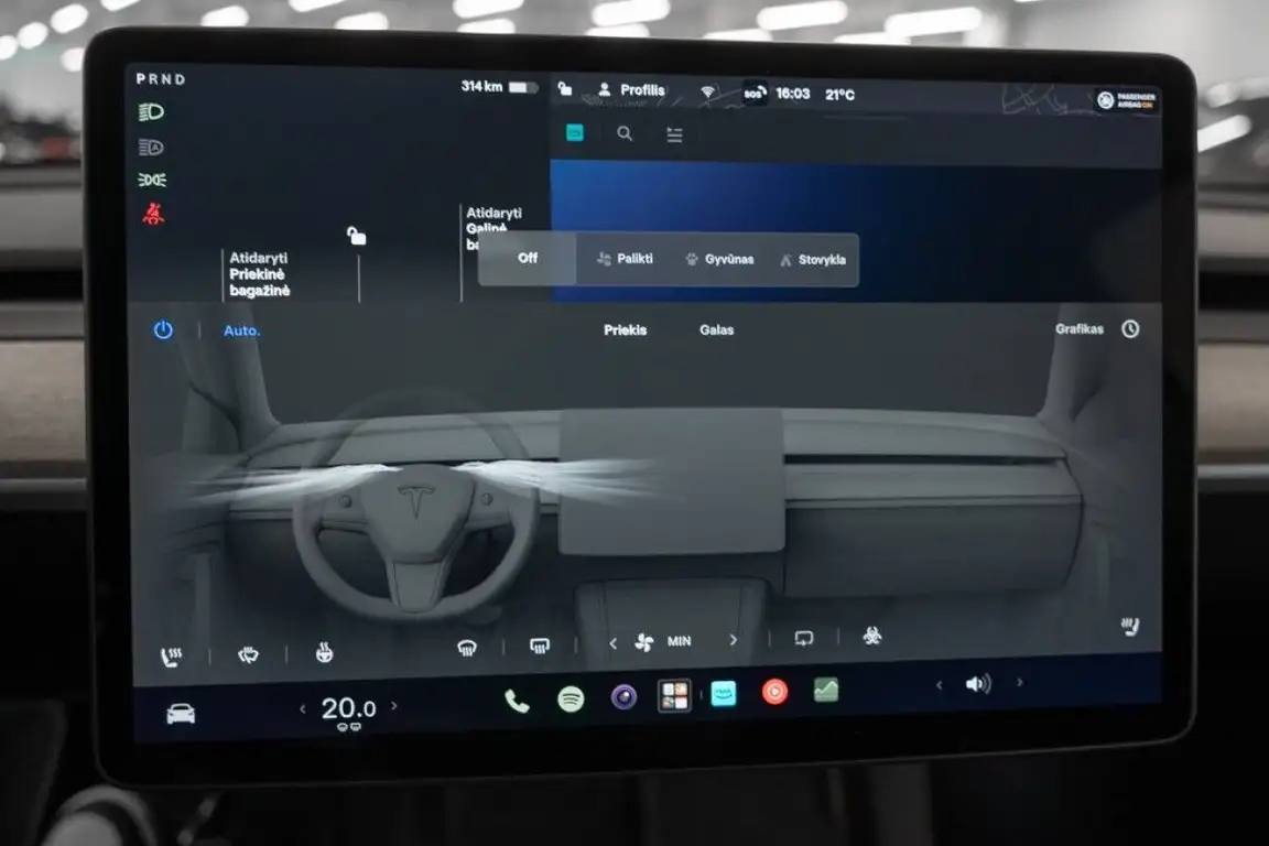 TESLA MODEL Y