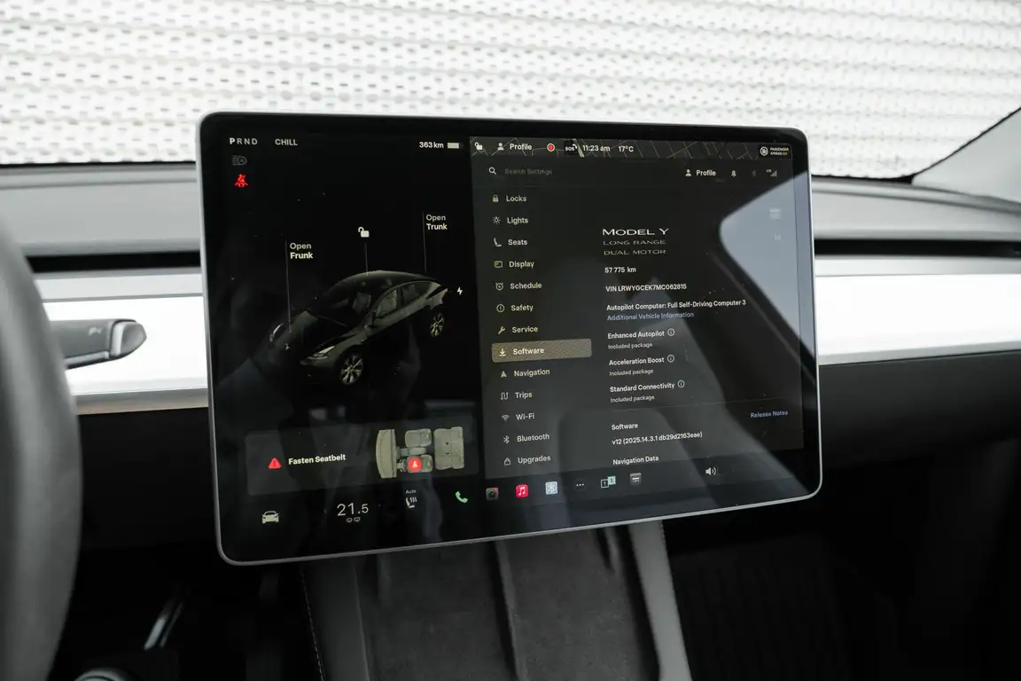 TESLA MODEL Y