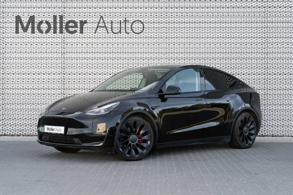 TESLA MODEL Y