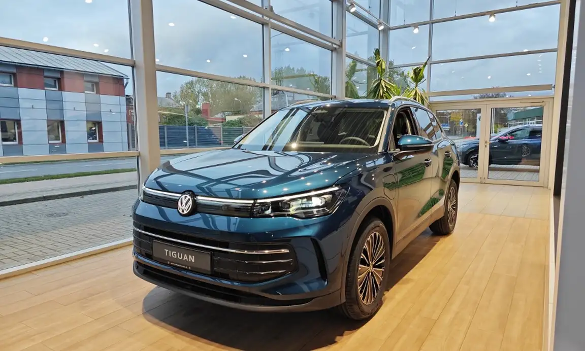 VOLKSWAGEN TIGUAN