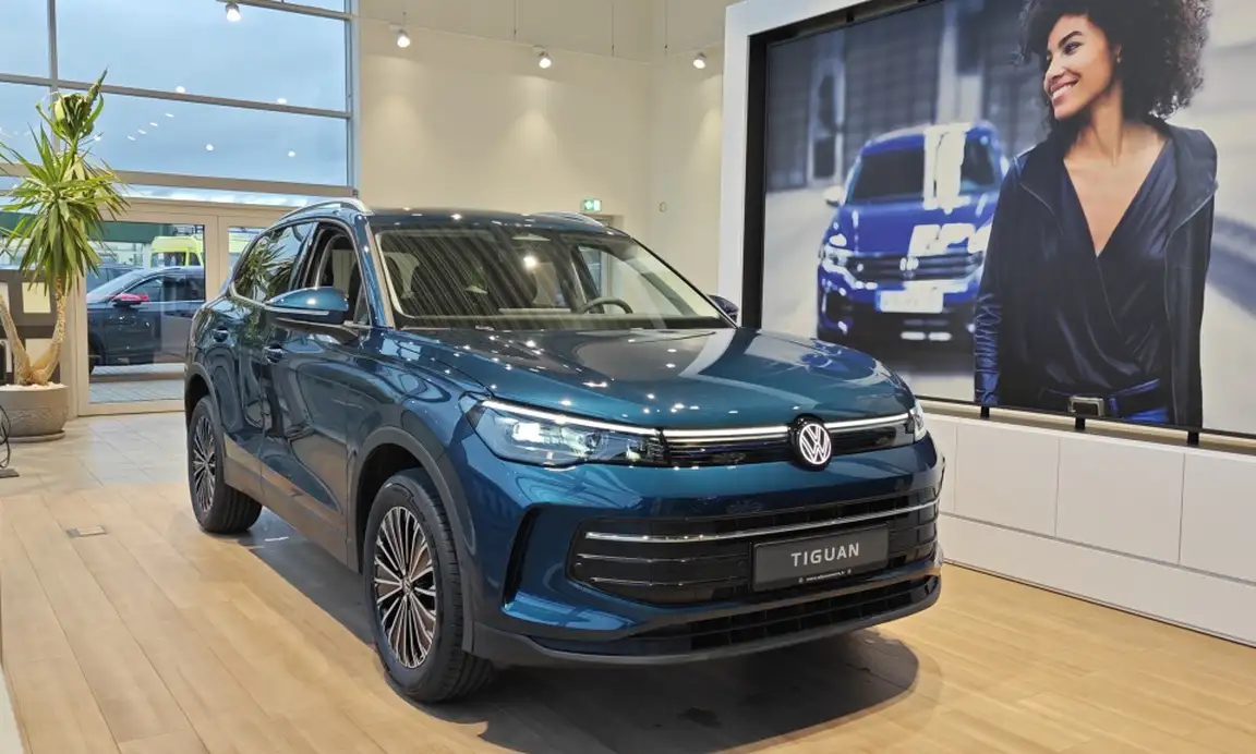 VOLKSWAGEN TIGUAN