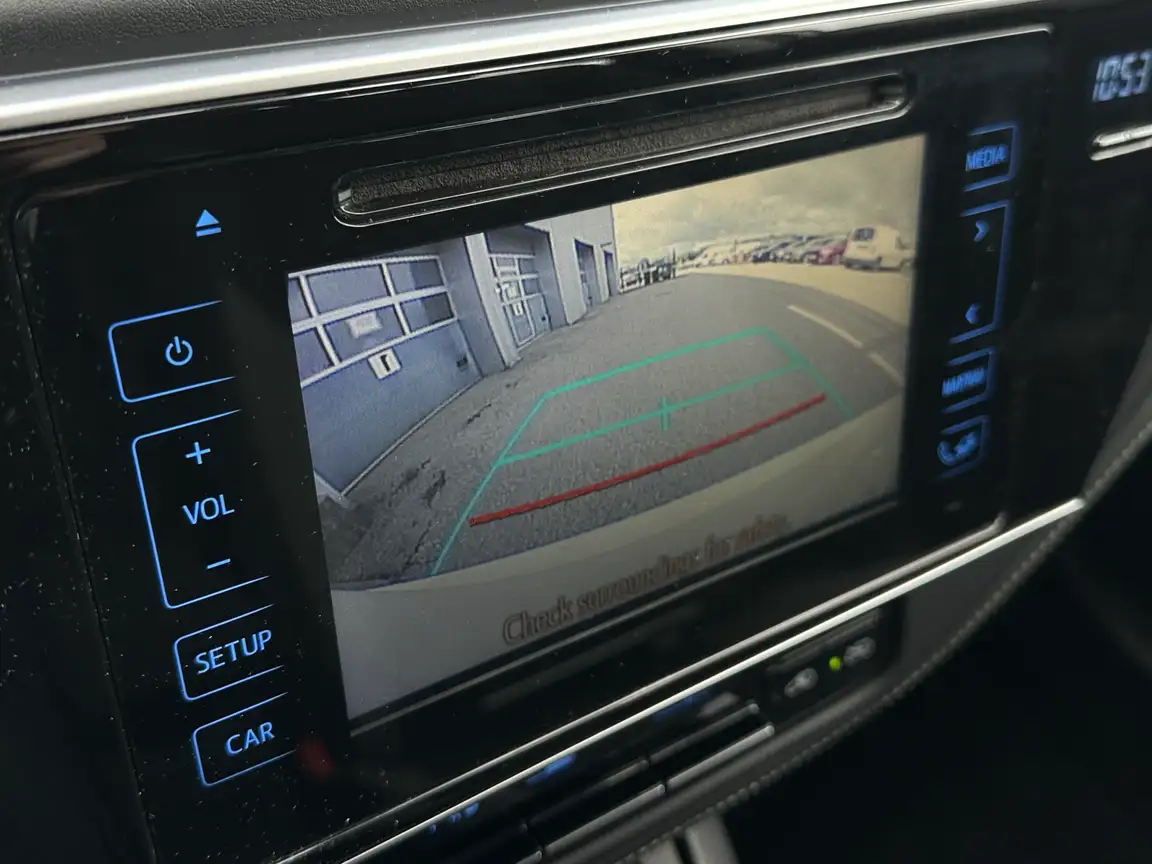 TOYOTA AURIS