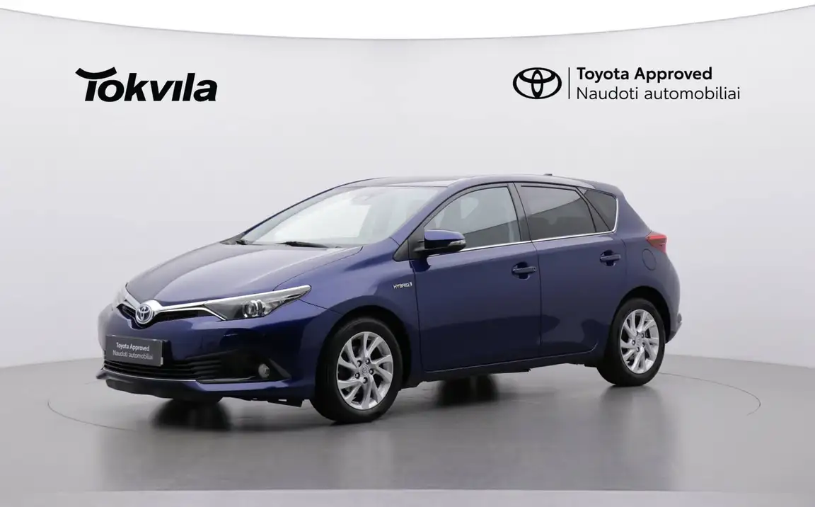 TOYOTA AURIS