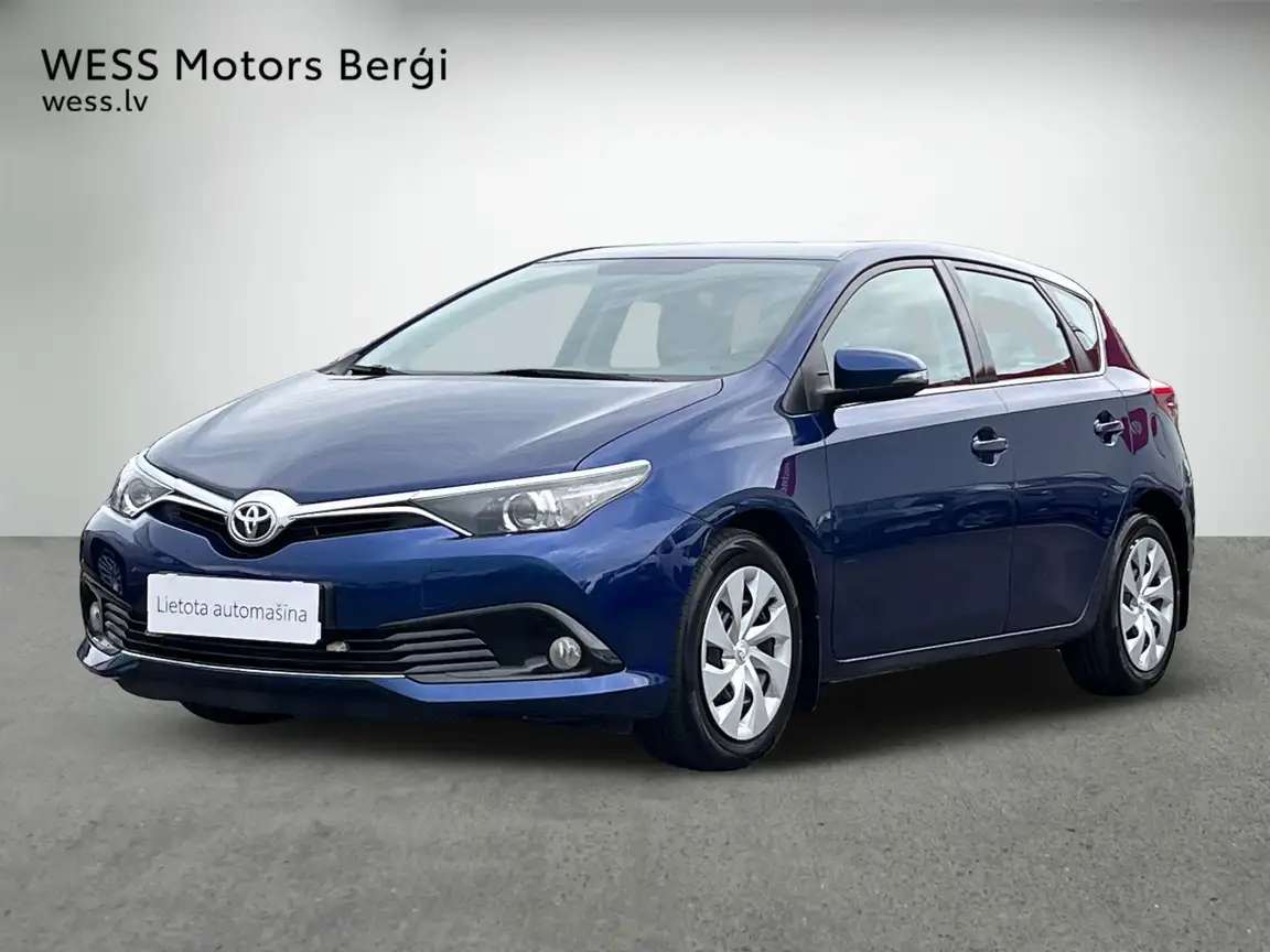 TOYOTA AURIS