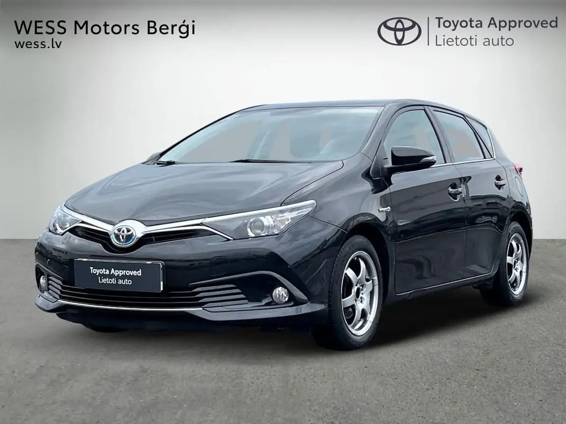 TOYOTA AURIS