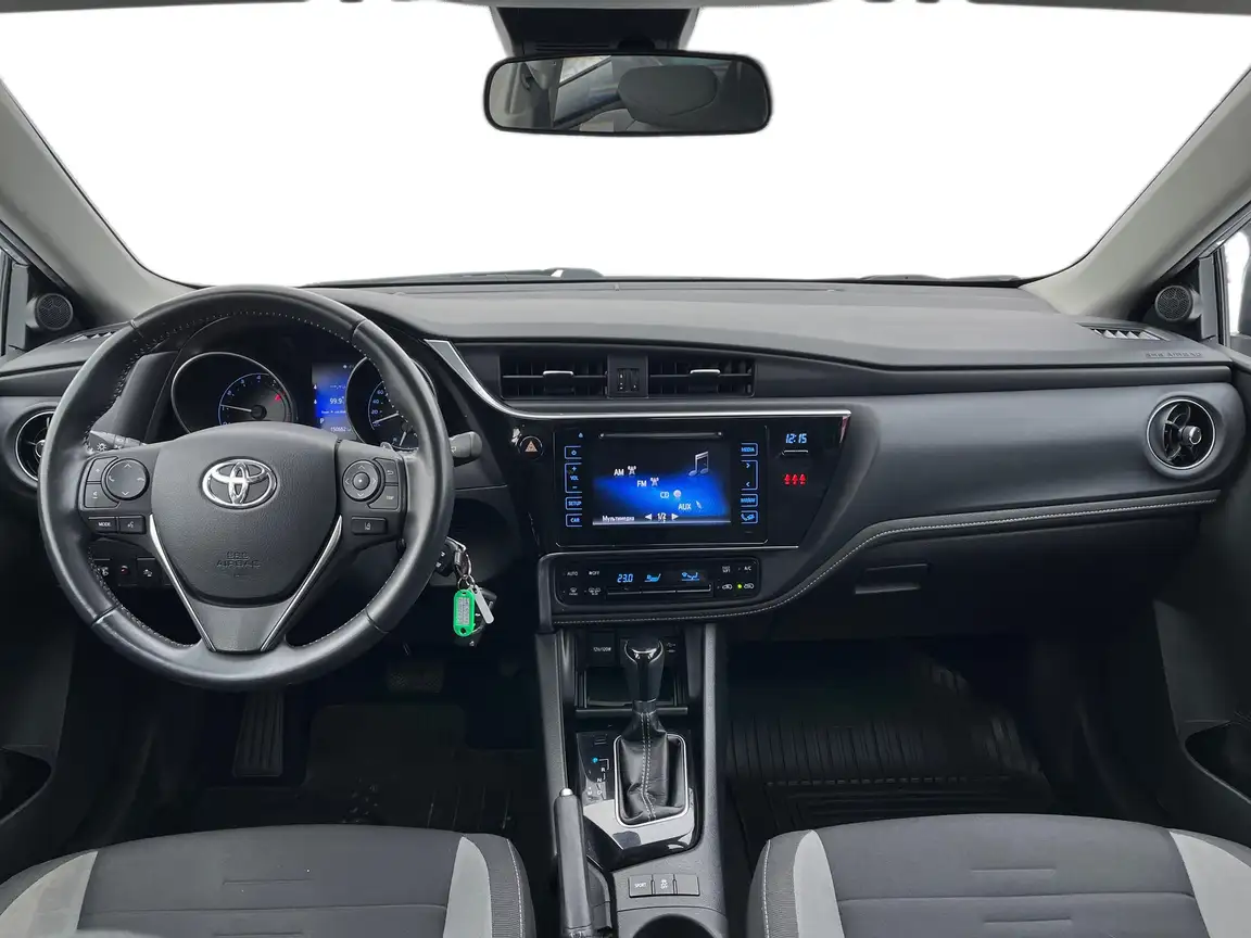 TOYOTA AURIS