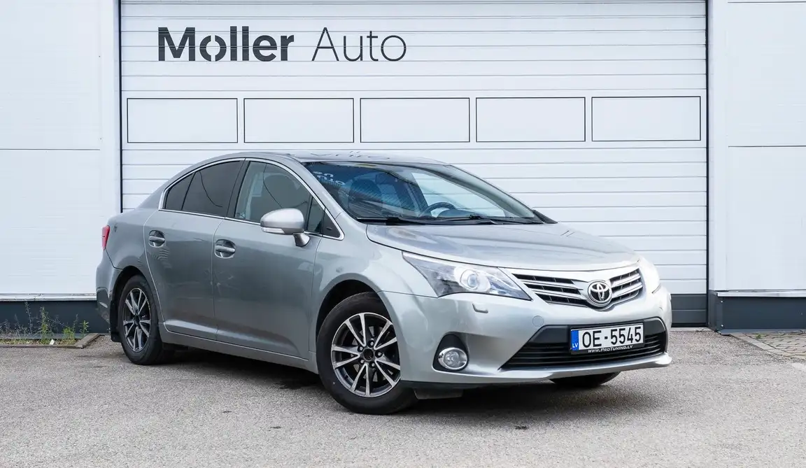 TOYOTA AVENSIS