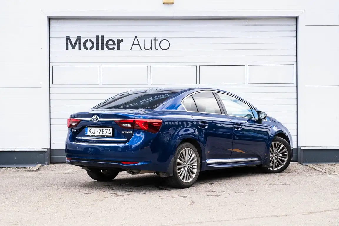 TOYOTA AVENSIS