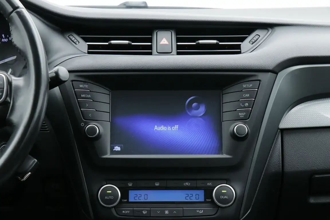 TOYOTA AVENSIS