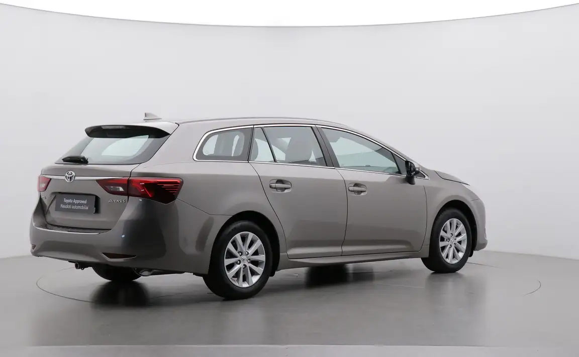 TOYOTA AVENSIS