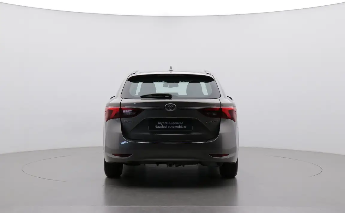 TOYOTA AVENSIS