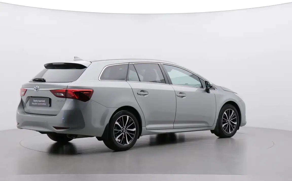 TOYOTA AVENSIS