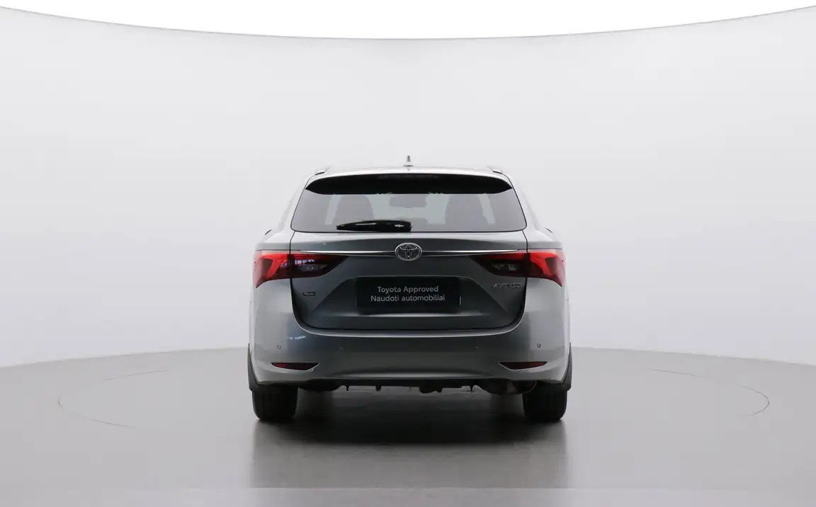 TOYOTA AVENSIS