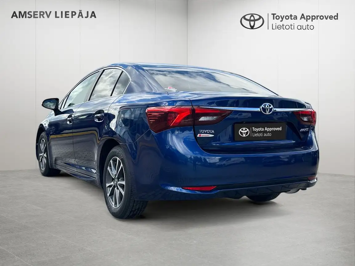 TOYOTA AVENSIS