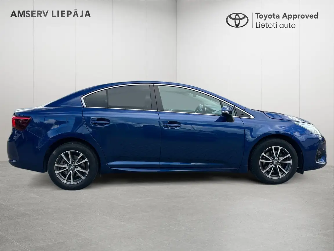 TOYOTA AVENSIS