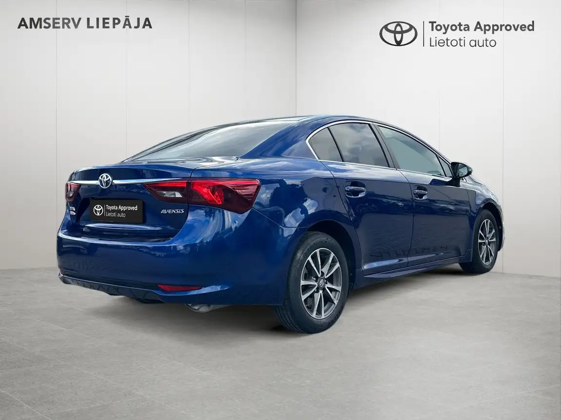TOYOTA AVENSIS