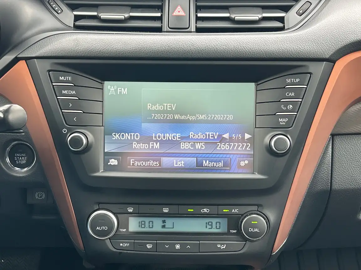 TOYOTA AVENSIS