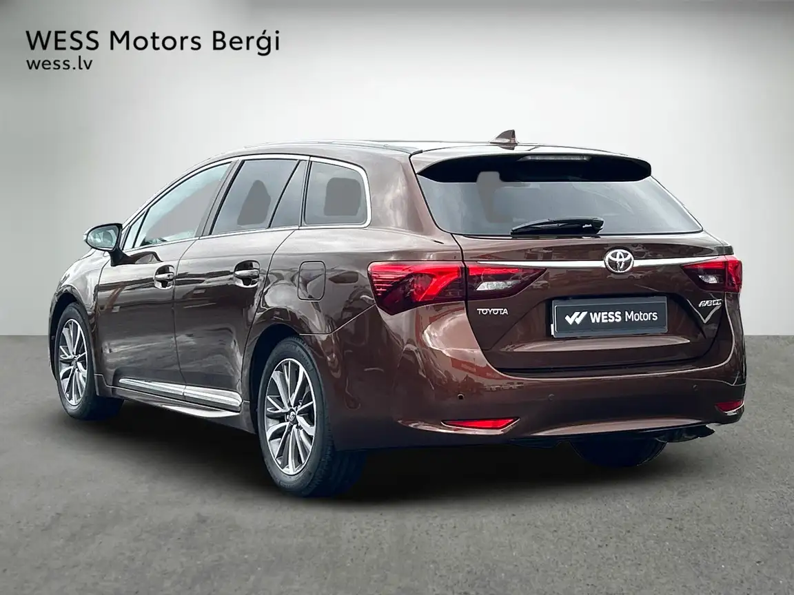 TOYOTA AVENSIS