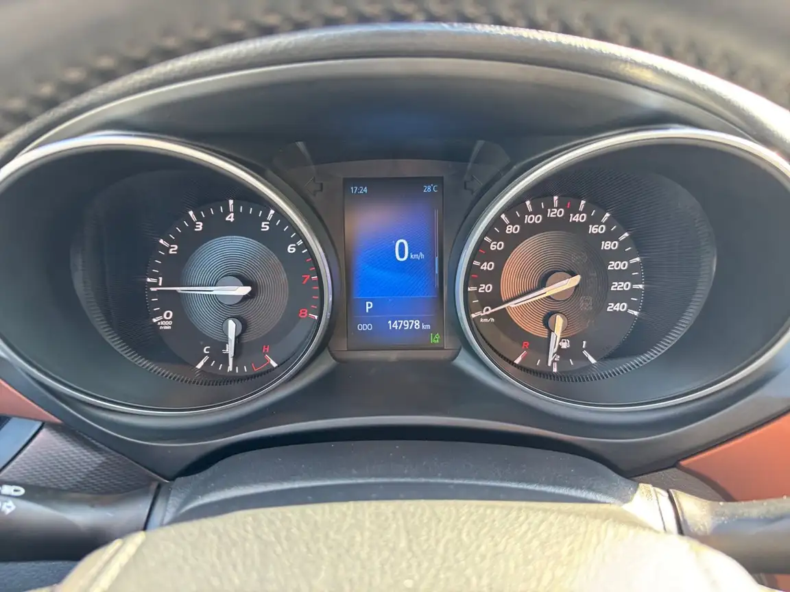 TOYOTA AVENSIS