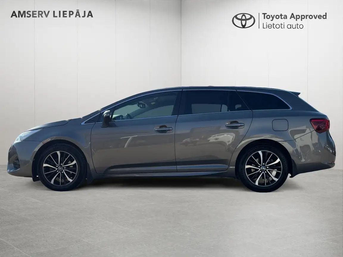TOYOTA AVENSIS