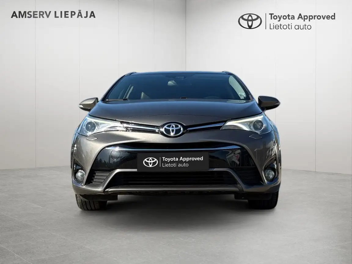 TOYOTA AVENSIS