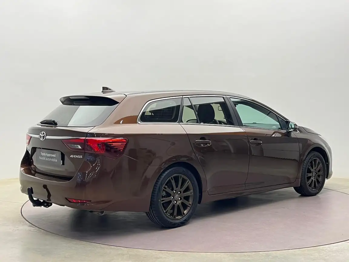 TOYOTA AVENSIS