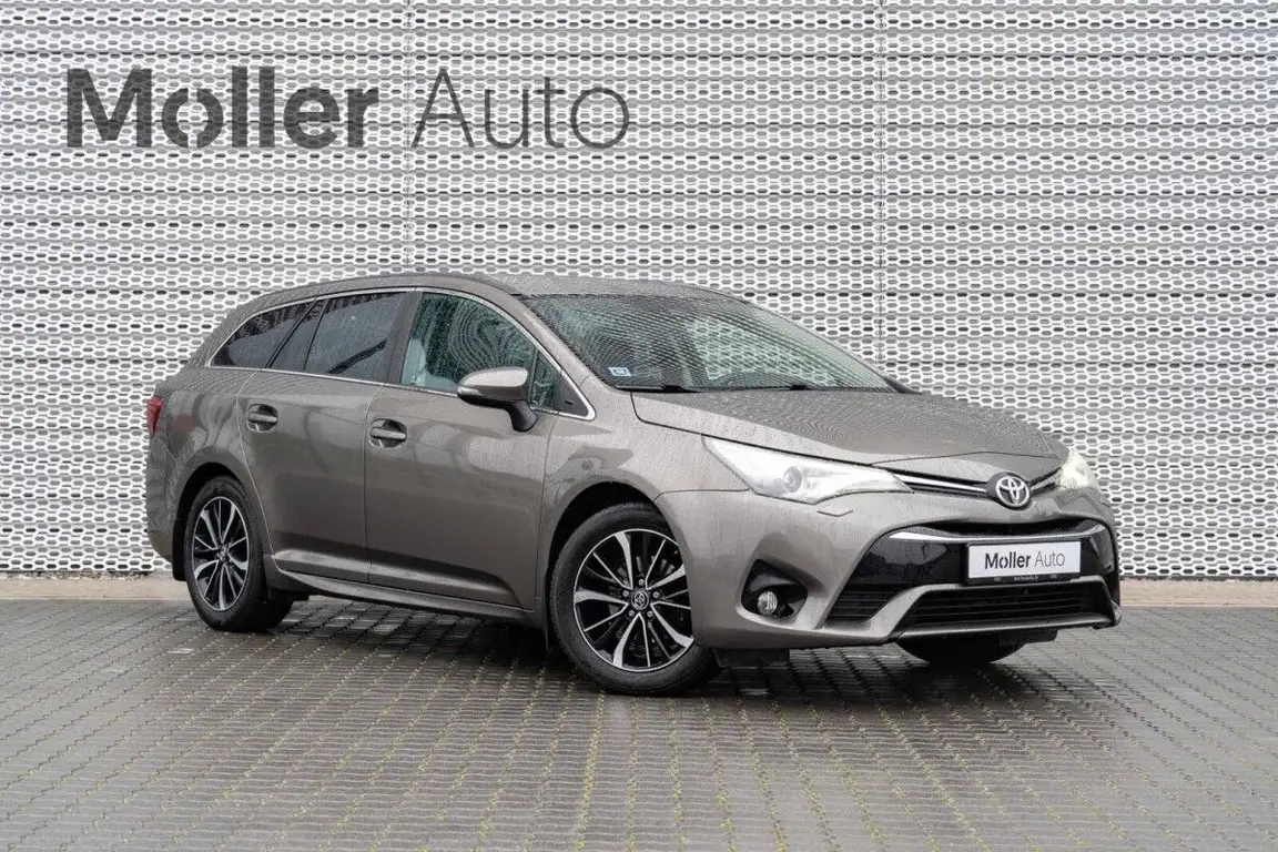 TOYOTA AVENSIS
