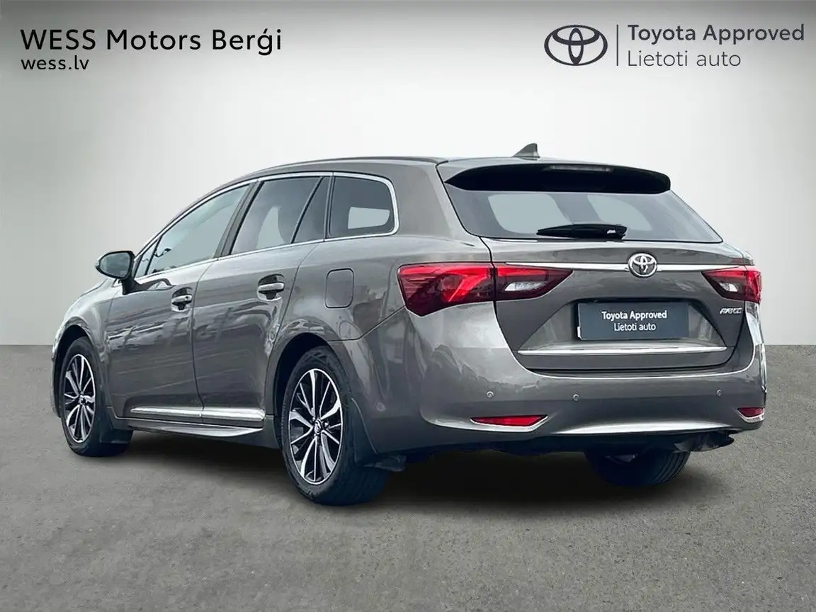 TOYOTA AVENSIS