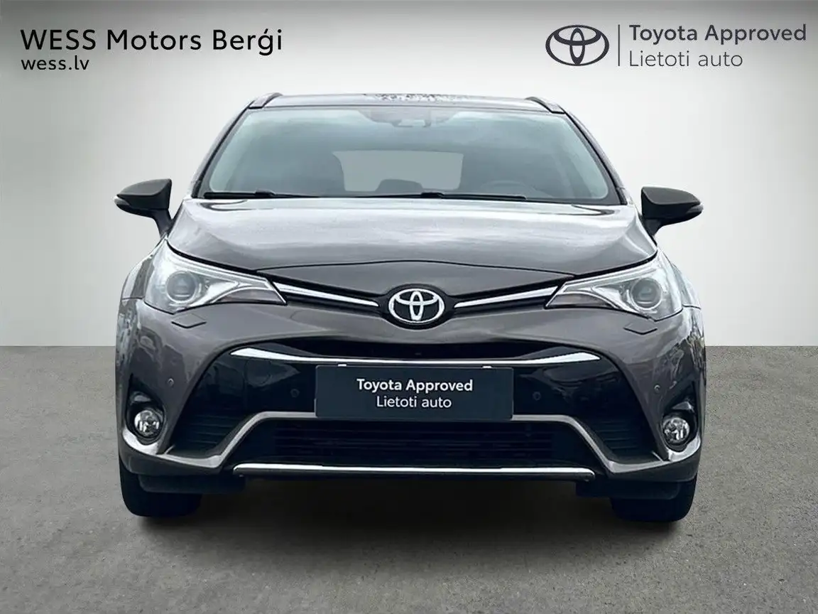 TOYOTA AVENSIS