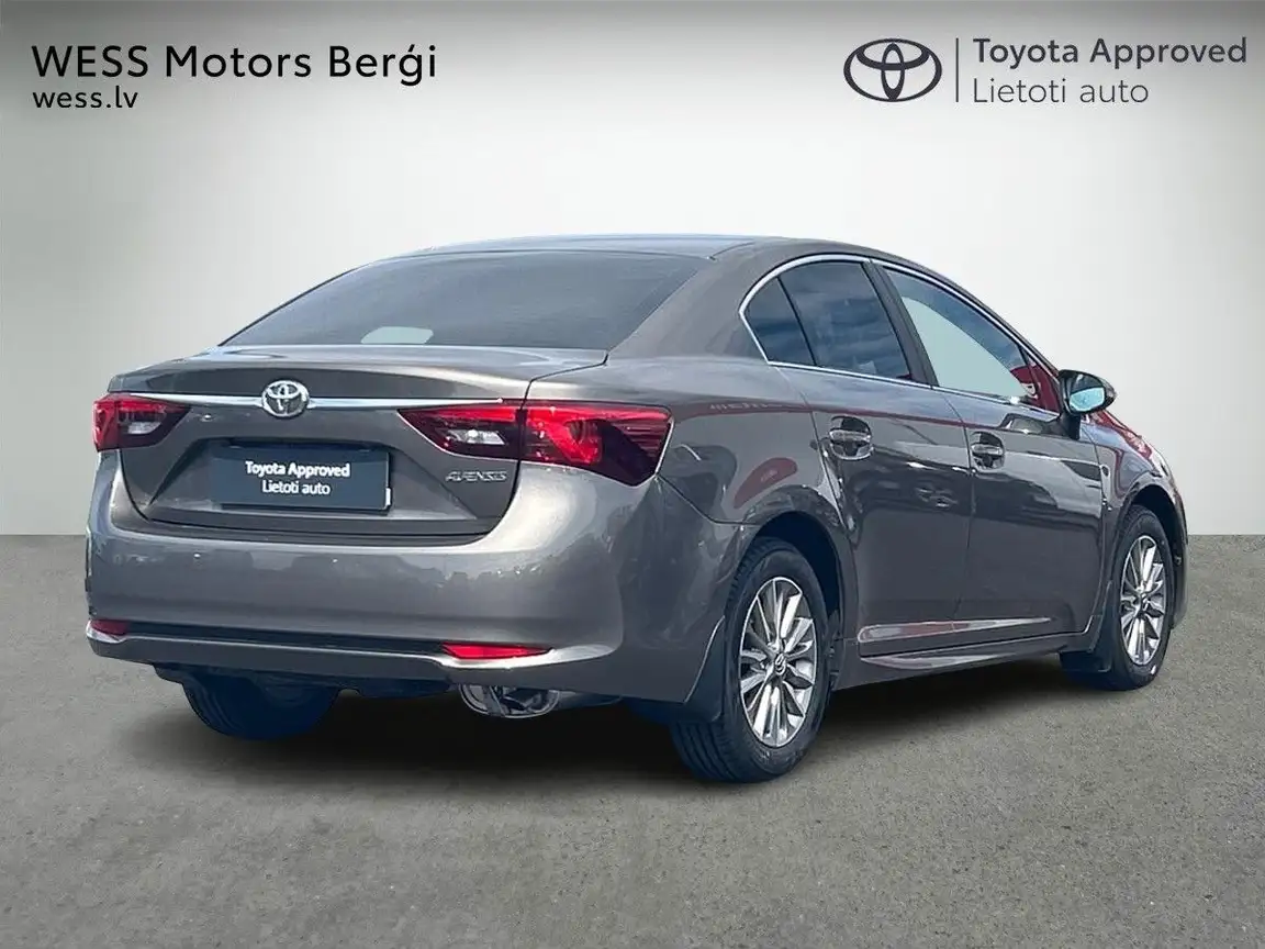 TOYOTA AVENSIS