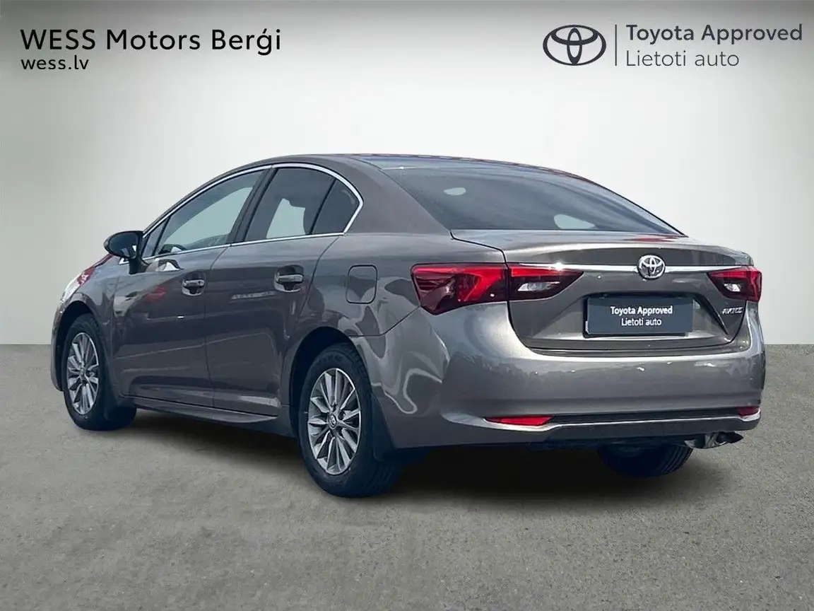 TOYOTA AVENSIS