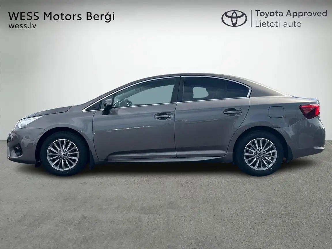 TOYOTA AVENSIS