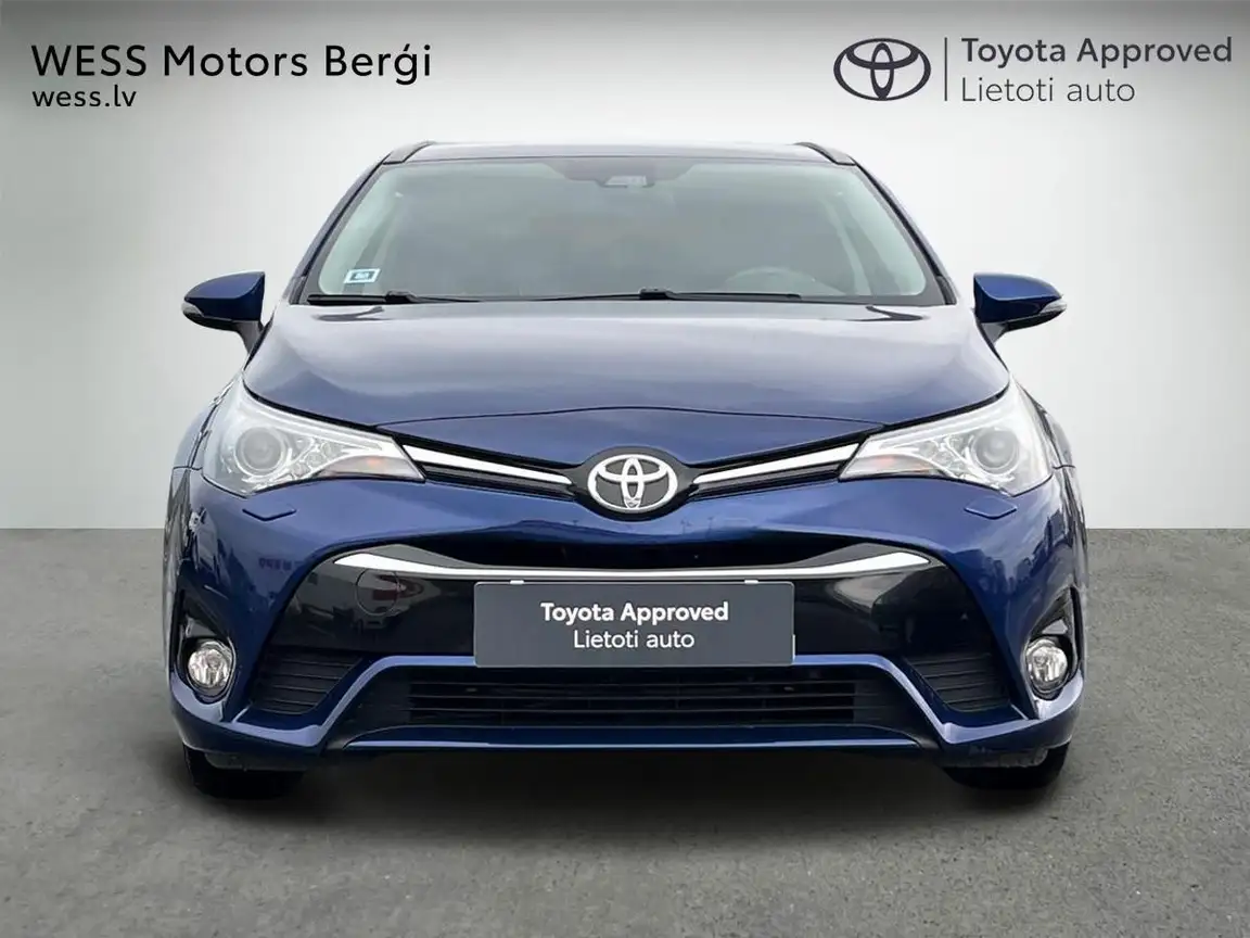 TOYOTA AVENSIS