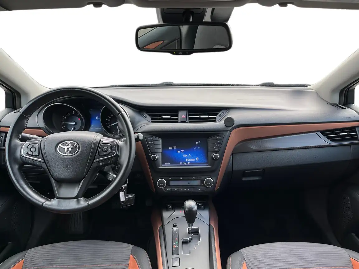 TOYOTA AVENSIS
