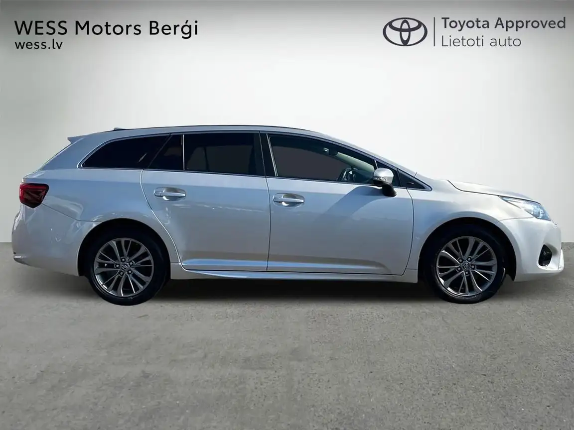 TOYOTA AVENSIS
