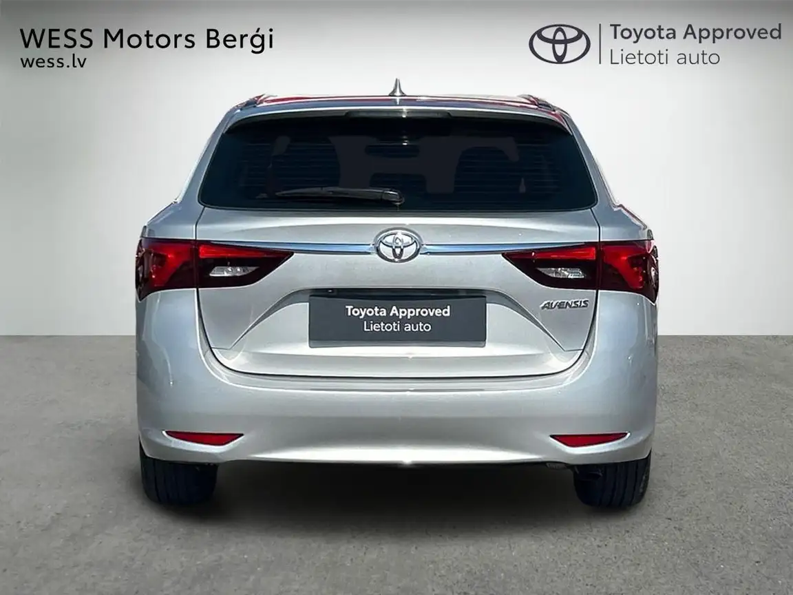 TOYOTA AVENSIS