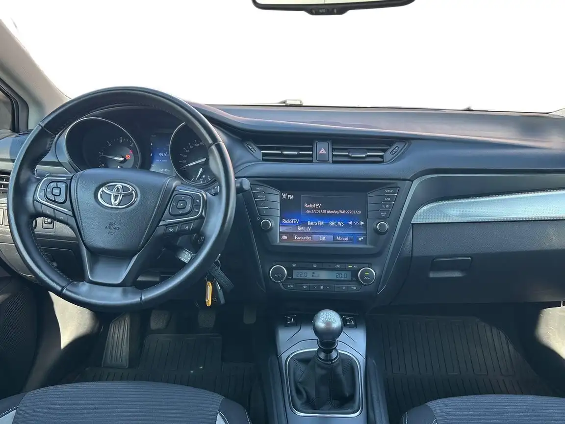 TOYOTA AVENSIS