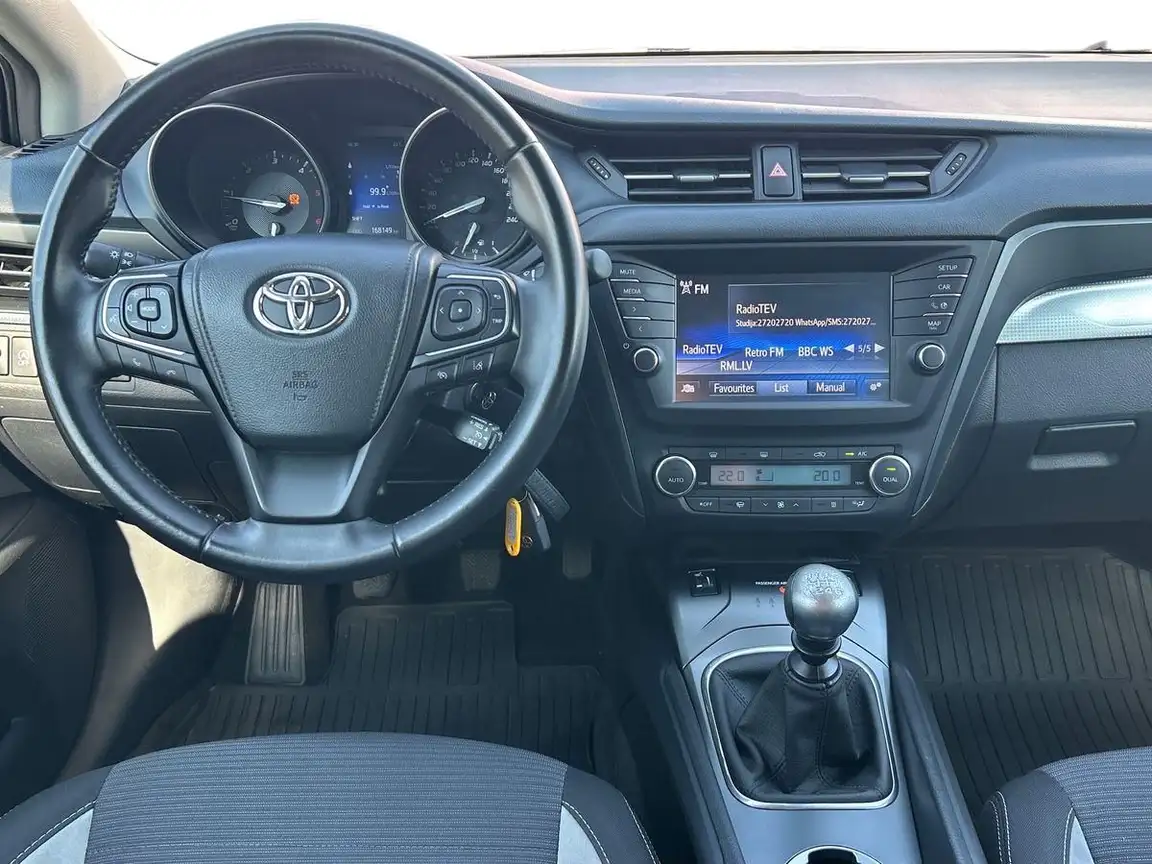 TOYOTA AVENSIS