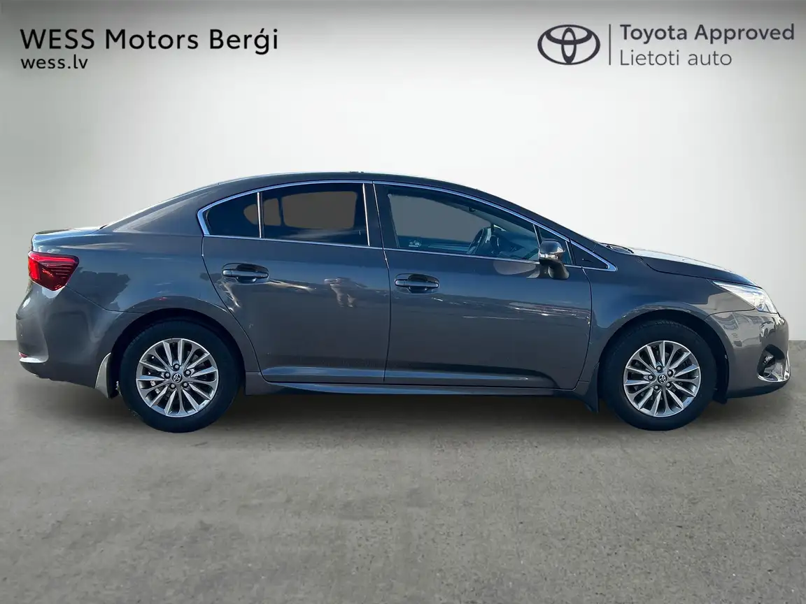 TOYOTA AVENSIS